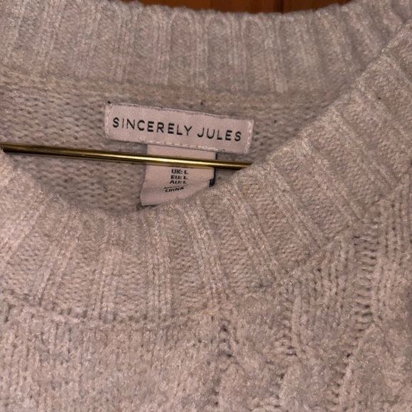 Sweater - Picture 2 of 3